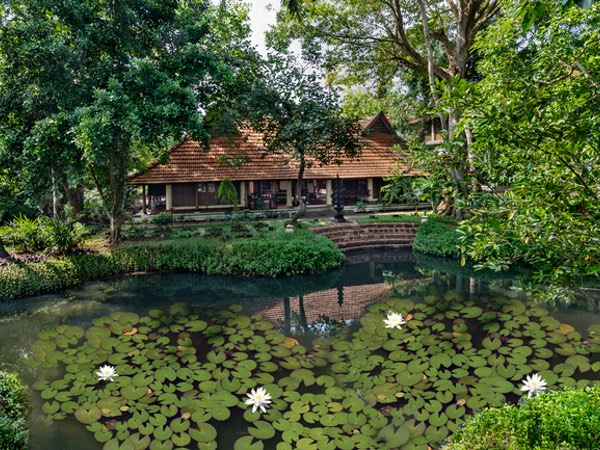 Kumaramom Lake Resort