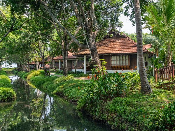 Kumaramom Lake Resort