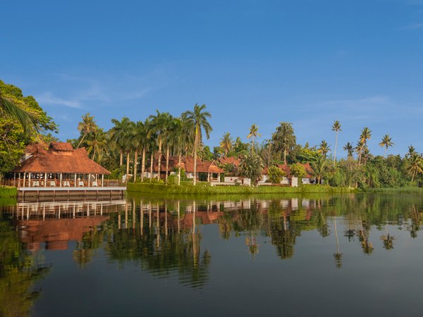 Kumaramom Lake Resort