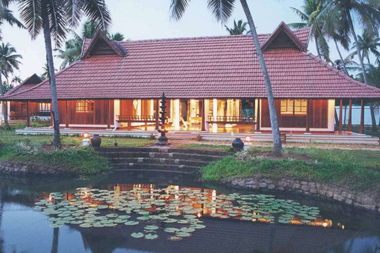 Ashex Tourism - wrote about Kumarakom Lake Resort.