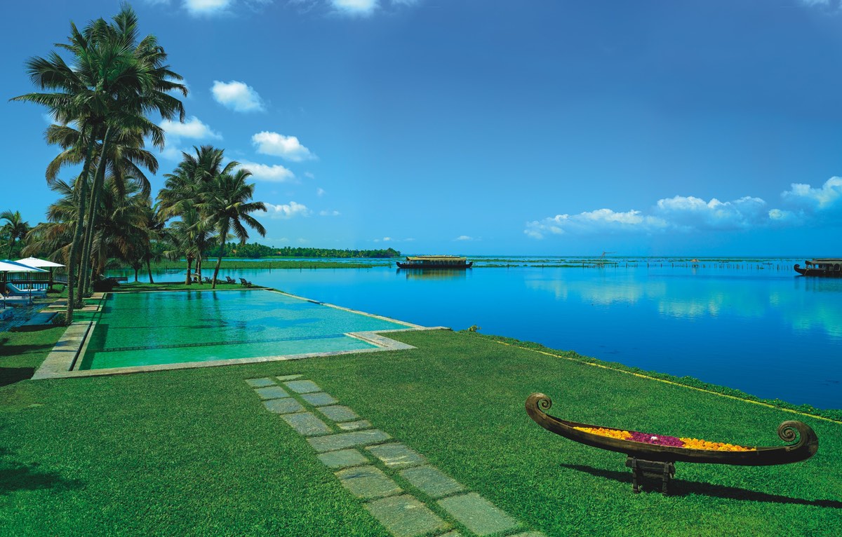 Infinity Swimming Pool - Kumarakom Lake Resort