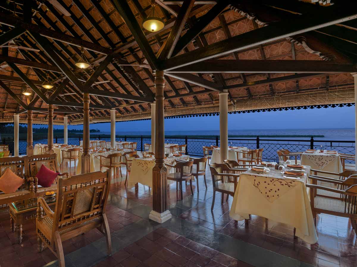 Vembanad, the Seafood Bar - Kumarakom Lake Resort
