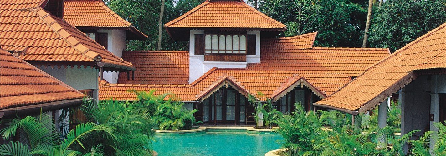 Luxury Accommodation - Kumarakom Lake Resort - Meandering Pool Duplex Villas