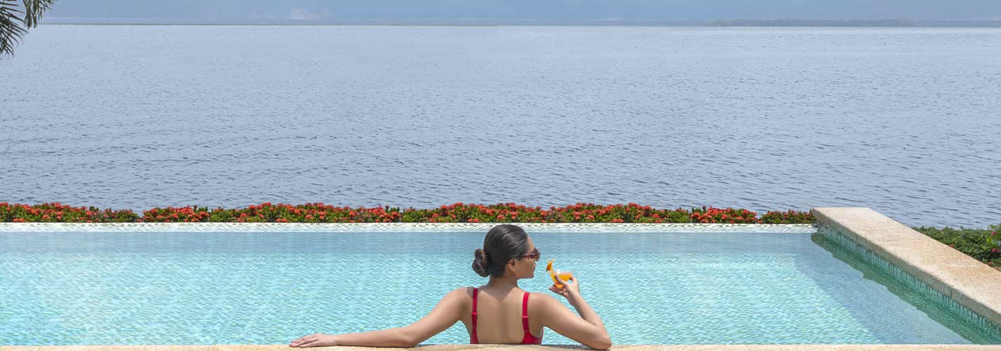 Luxury Accommodation - Kumarakom Lake Resort - Presidential Suite with Private Pool